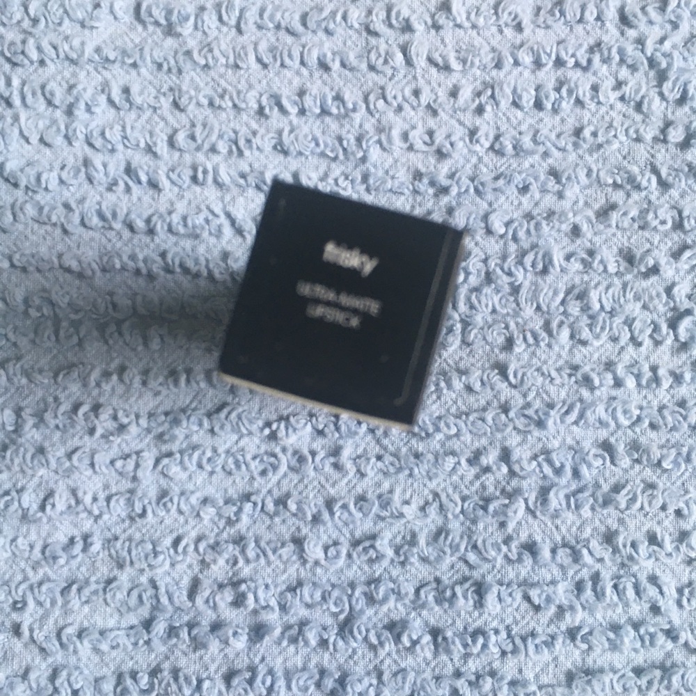 Melt Cosmetics Ultra Matte Lipstick in Frisky BNIB - Picture 6 of 8
